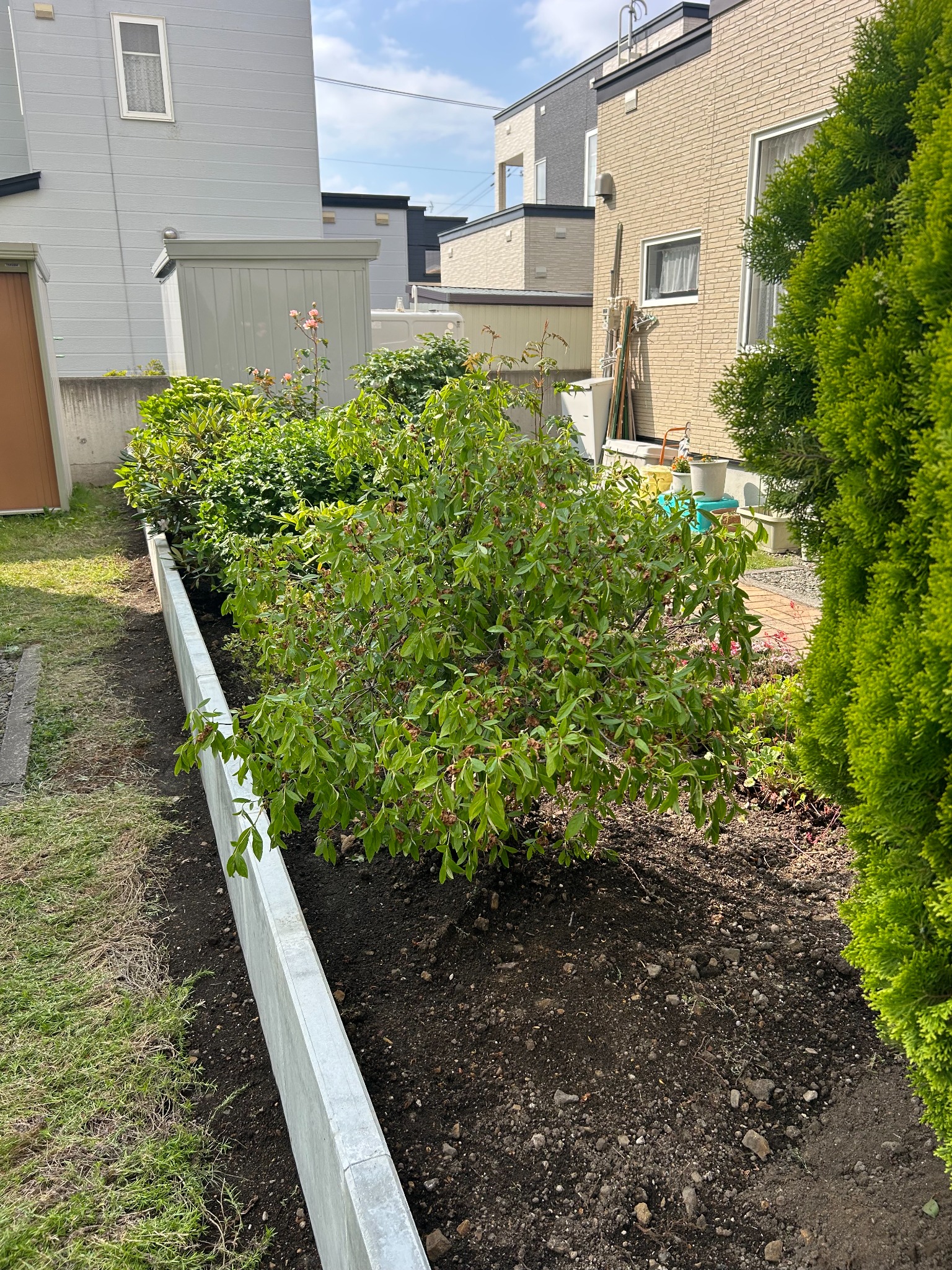 札幌市西区 T様邸 お庭土留めブロック設置工事